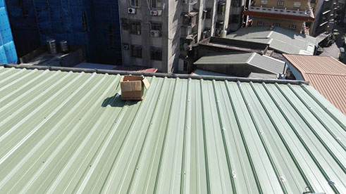 新北鐵皮屋新作及換鐵皮鋼板